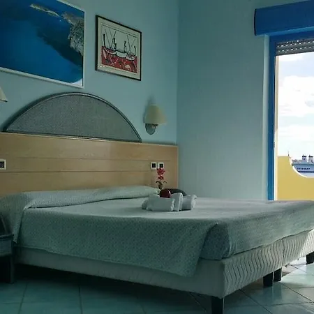 Ξενοδοχείο Baia Turchese 4*